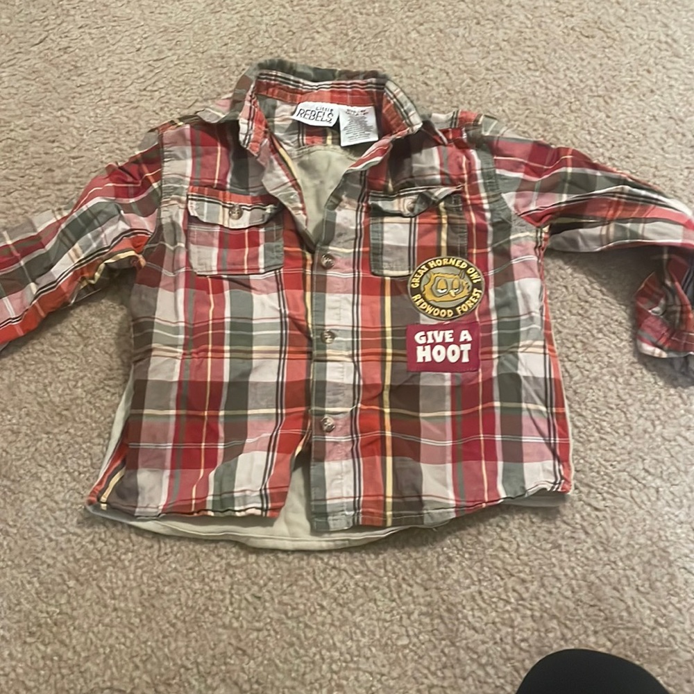 Boys button down long sleeve shirt size 4T
